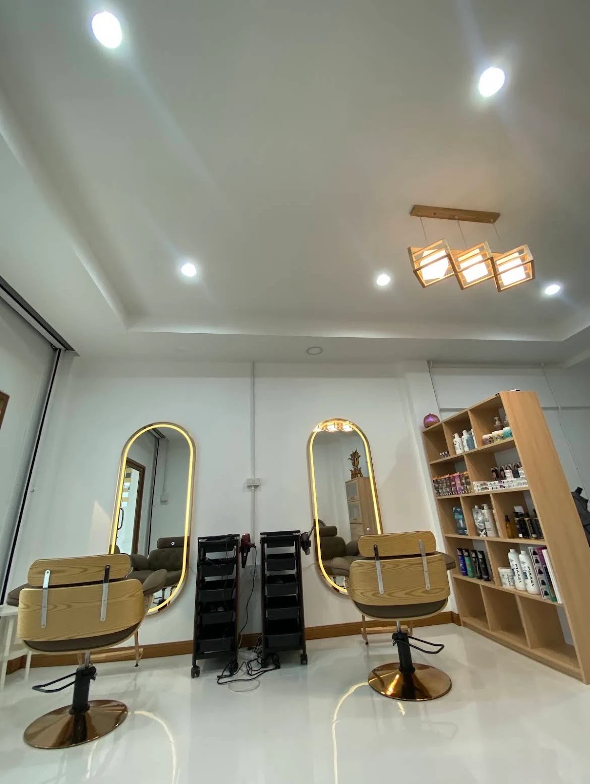 Chibi Salon
